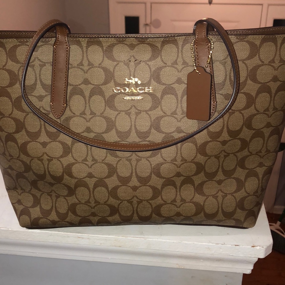 Coach Avenue Tote